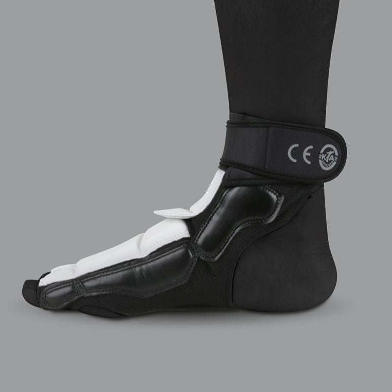 Taekwondo foot guard